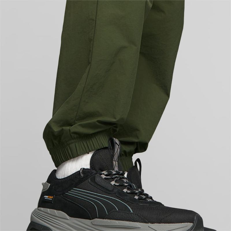 Puma | Men's CLASSICS UTILITY Cargo Pants - Myrtle