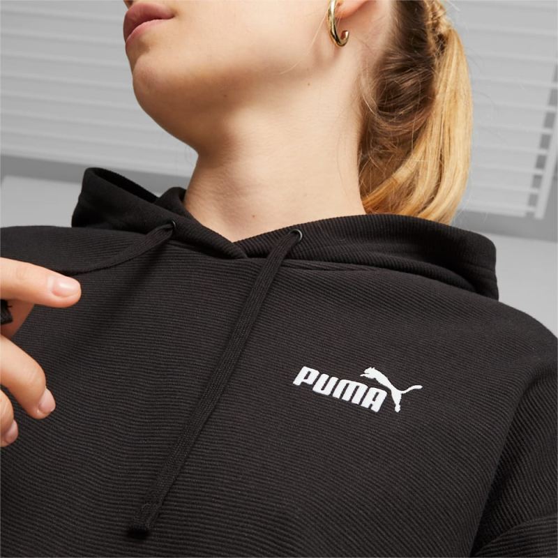 Puma | Women's ESS+ Cropped Hoodie - Black