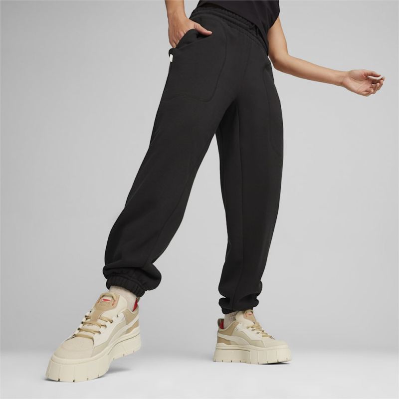 Puma | Women's INFUSE Relaxed Sweatpants - Black