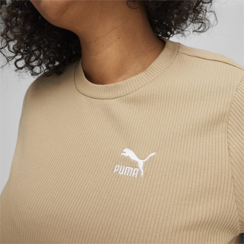 Puma | Women's CLASSICS Ribbed Slim Tee - Prairie Tan