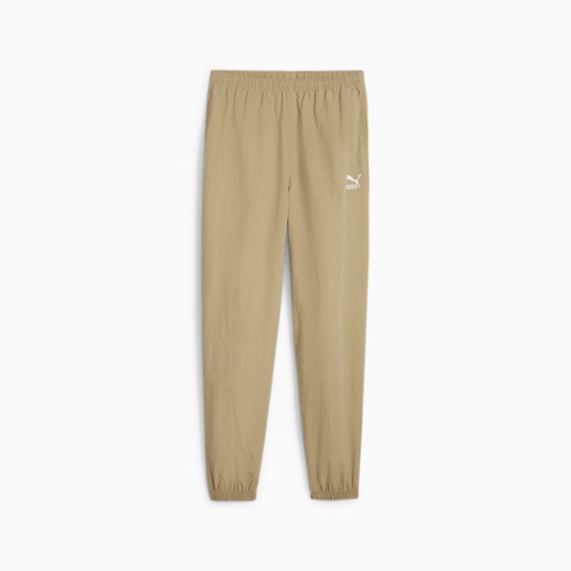 Puma | Women's CLASSICS Relaxed Sweatpants - Prairie Tan