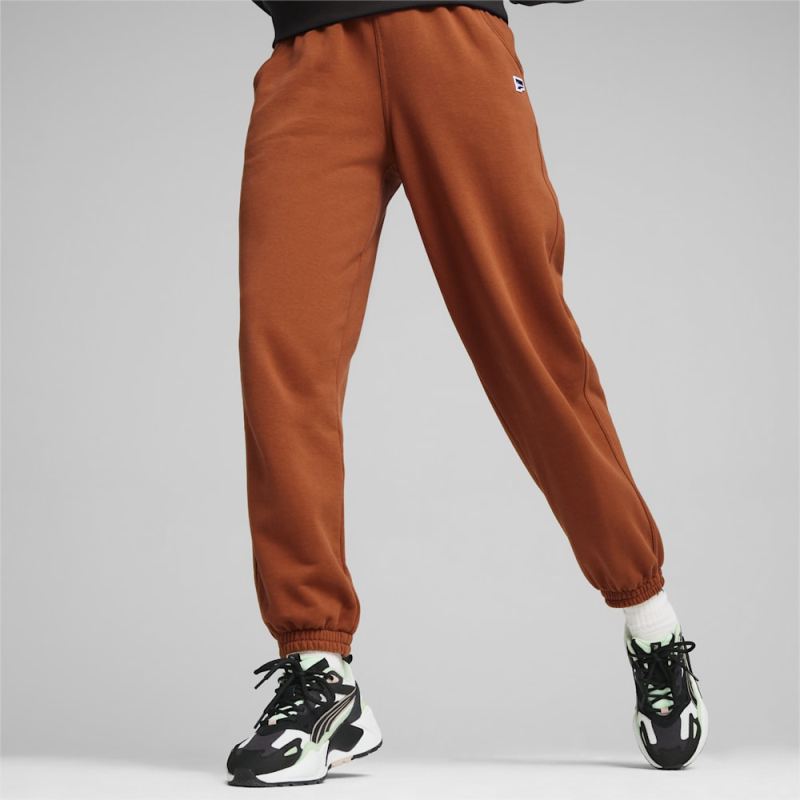 Puma | Women's DOWNTOWN Relaxed Sweatpants - Teak - Click Image to Close