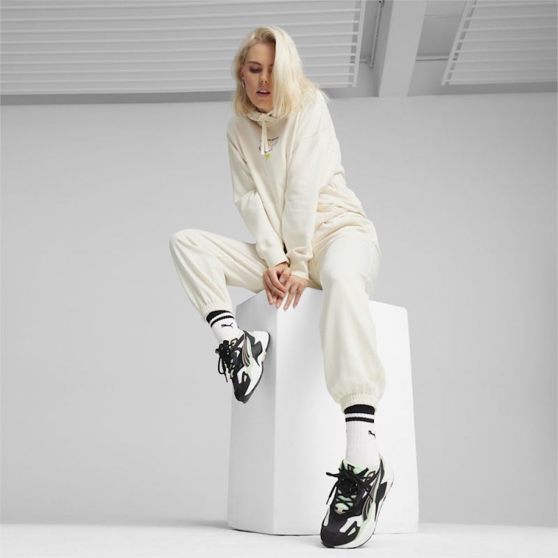 Puma | Women's DOWNTOWN Relaxed Sweatpants - No Color