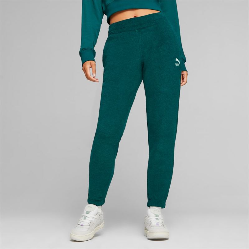 Puma | Women's CLASSICS Fleece Sweatpants - Malachite