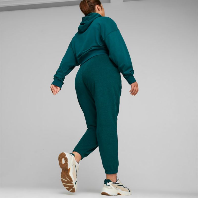 Puma | Women's CLASSICS Fleece Sweatpants - Malachite