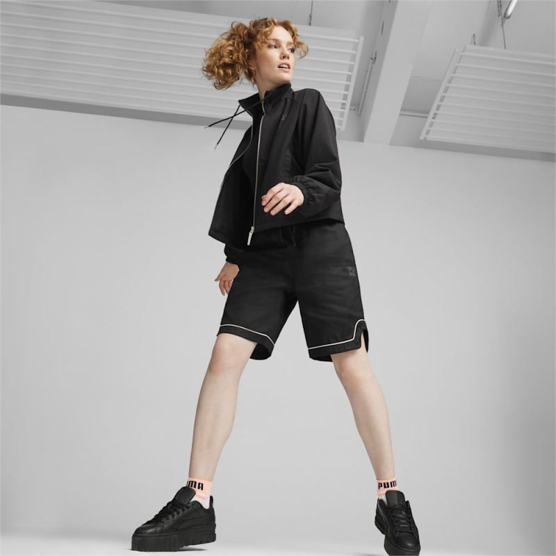 Puma | Women's INFUSE Relaxed Woven Jacket - Black